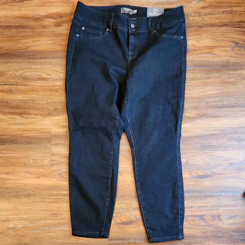 Torrid Dark Rinse 3 Button High Rise Jeggings 18S